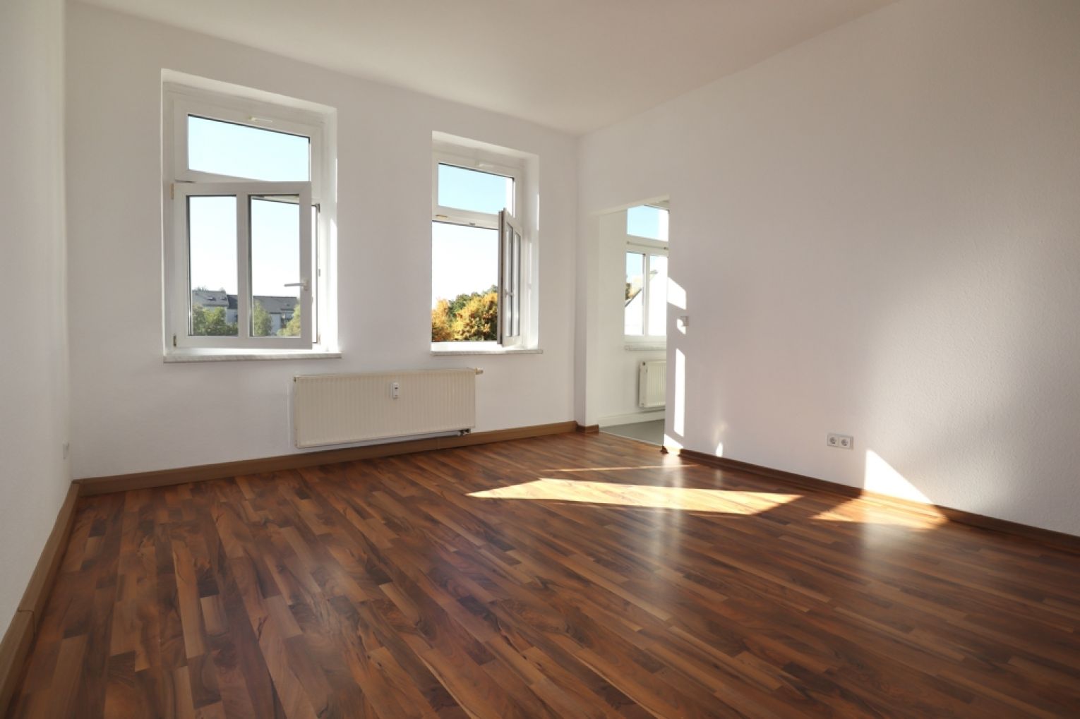 Gablenz • Einbauküche • 3-Raum Wohnung • ruhige Seitenstraße • zur Miete