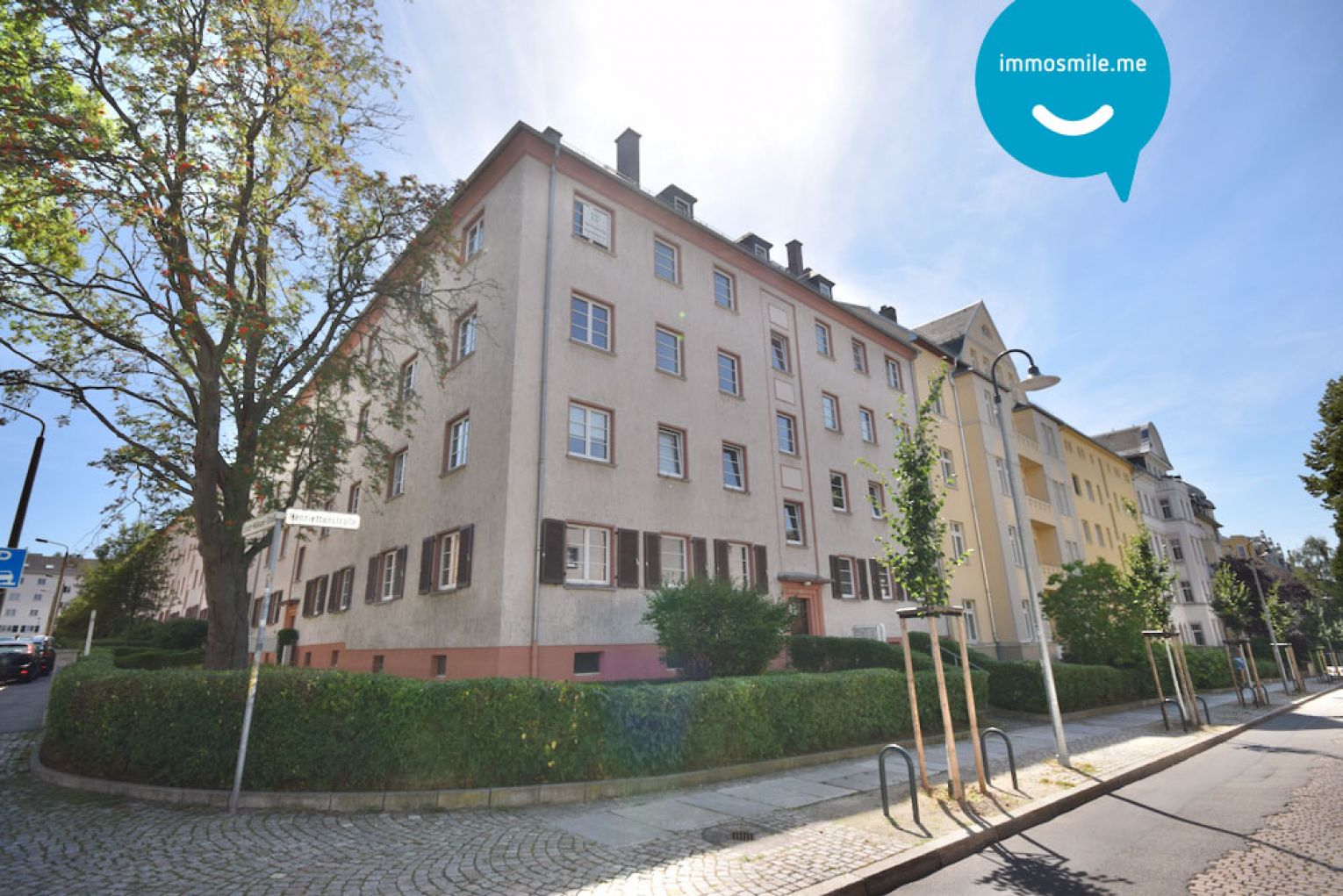 2-Raum Wohnung • Tageslichtbad mit Wanne • Einbauküche • Stellplatz • Kaßberg • Anschauen & Mieten