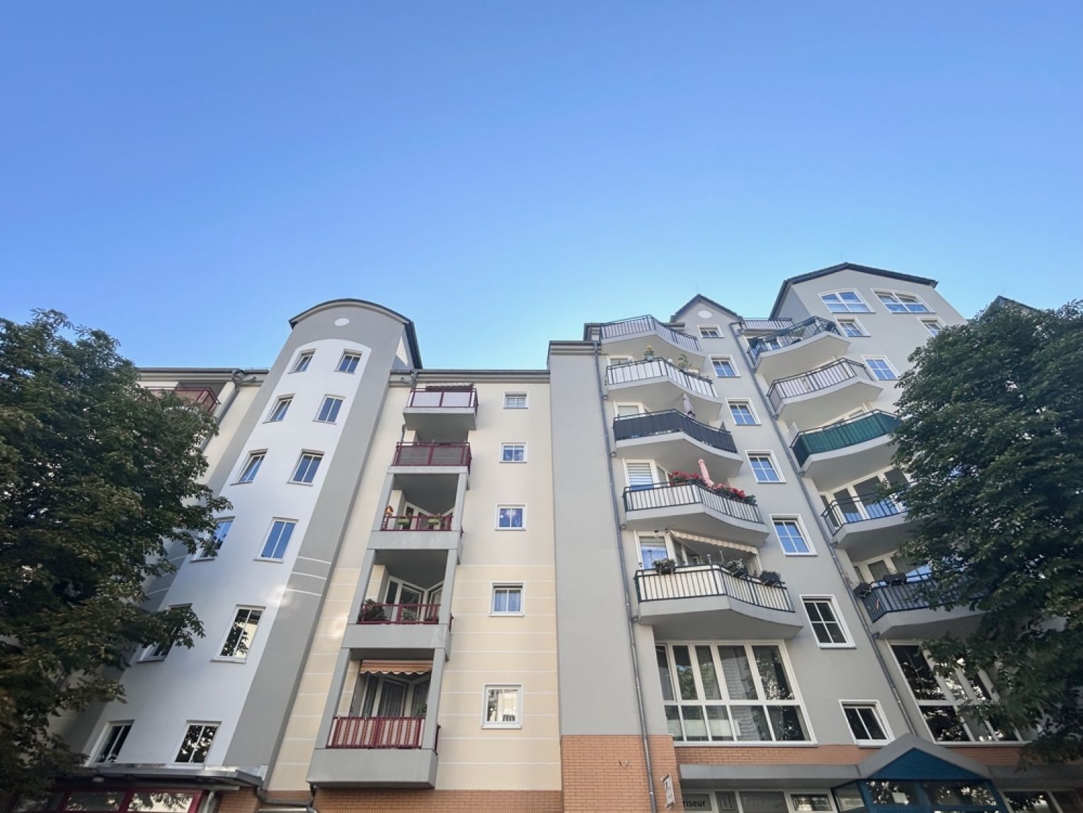 1 Zimmer • Balkon • Einbauschrank • Aufzug • Tiefgarage • Kaßberg • schnell sein lohnt sich