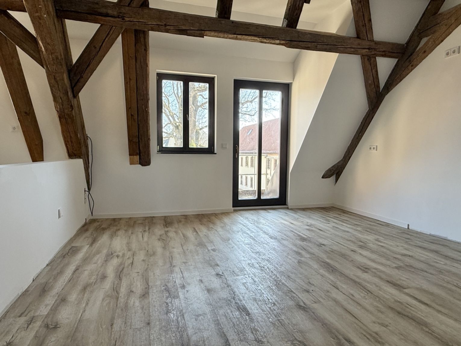 MEGA Ambiente • 4 Zimmer • Fussbodenheizung • offener Wohn-Esbereich • riesiger Balkon • TOP-BAD!