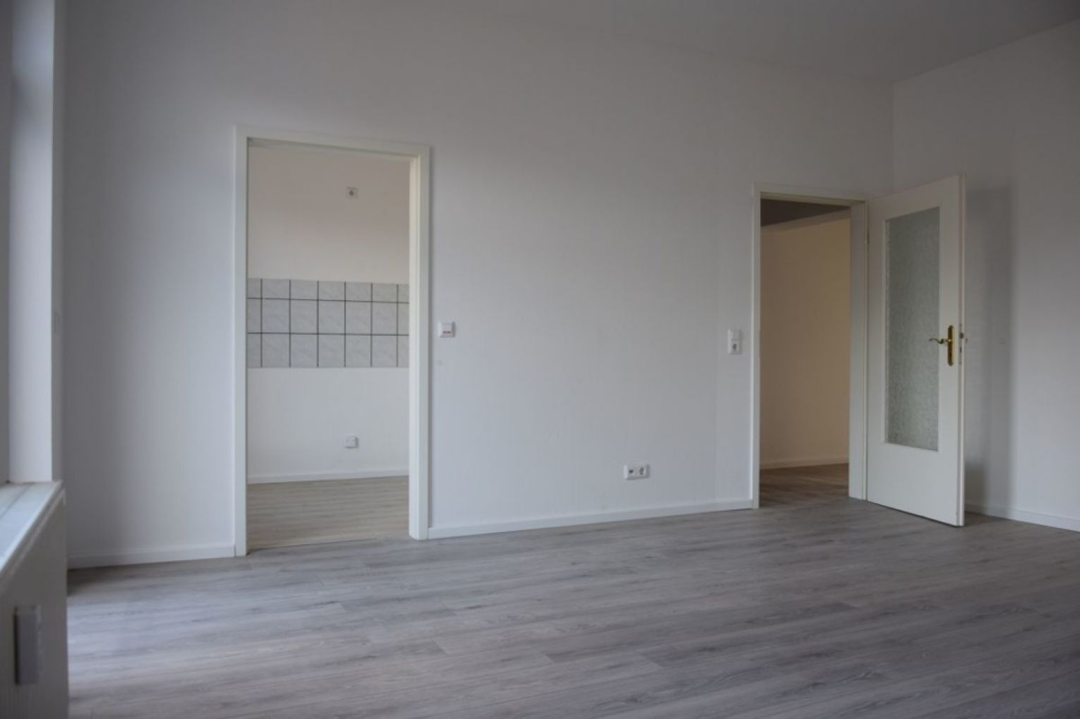 3 Zimmer mit Balkon • Bad mit Wanne • Laminat • Schlosschemnitz • Hausgarten • jetzt Termin machen!