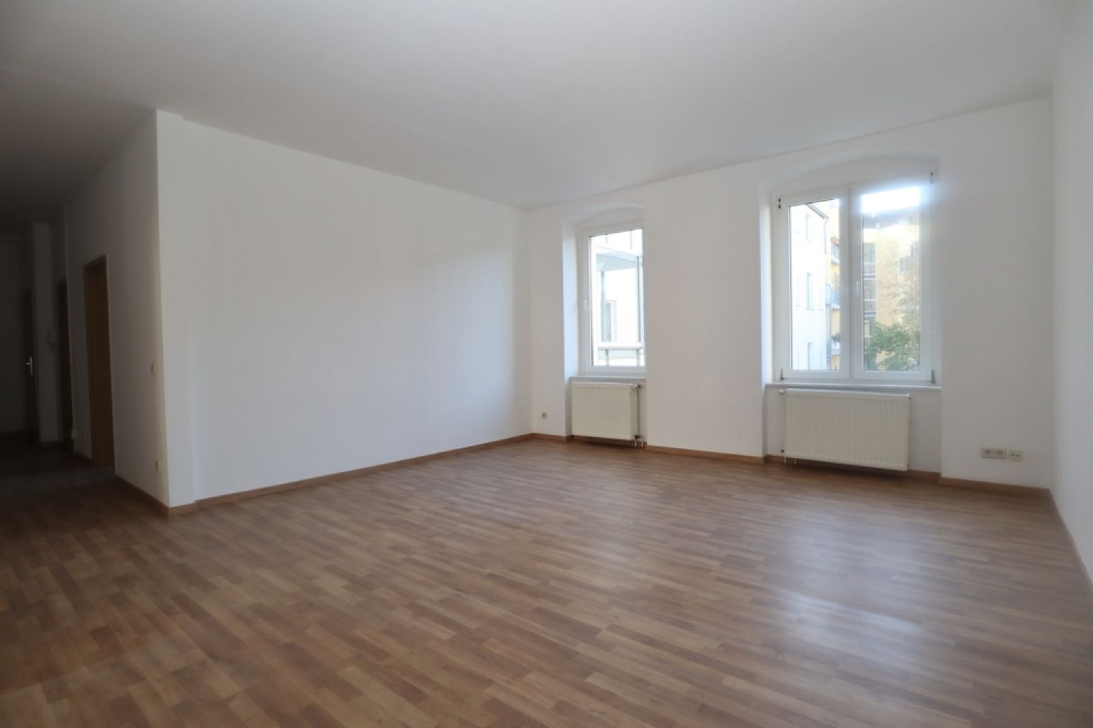 3-Raum Wohnung • XXL-Wohnzimmer • Chemnitz • Tageslichtbad • Besichtigung vereinbaren • Sonnenberg