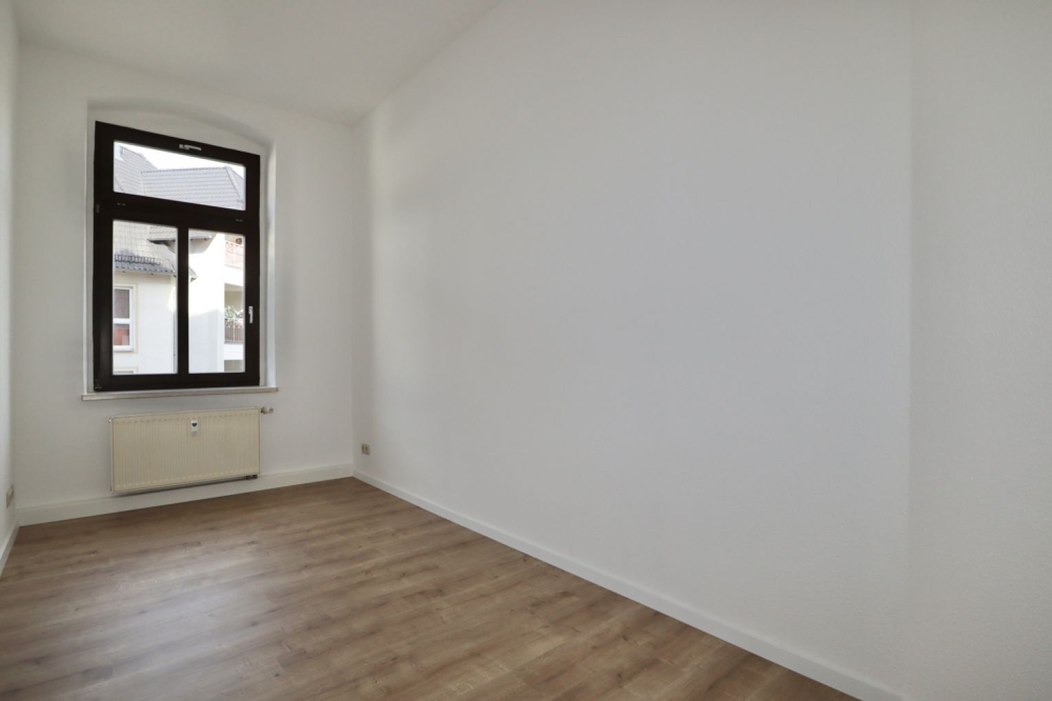 Einbauküche • 3-Raum Wohnung •  Kaltmietfrei • Chemnitz • Sonnenberg • Fahrstuhl • jetzt anrufen