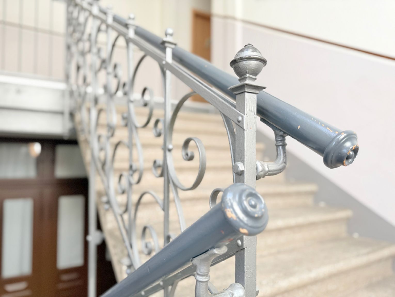 2 Zimmer • Balkon • Dachgeschoss • in Chemnitz • modern und neu • schnell sein und direkt mieten!