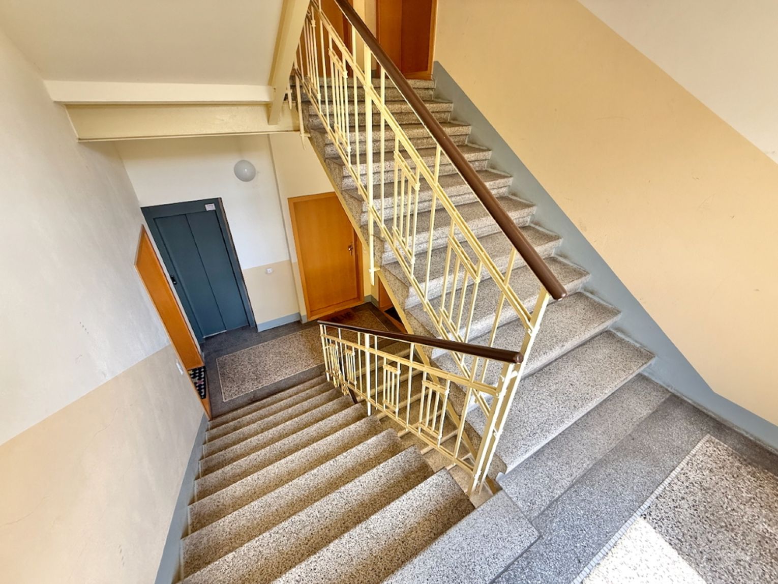 auf dem Kaßberg • in Chemnitz • 3 Zimmer • Maisonette • Tiefgarage • schnell sein und kaufen!