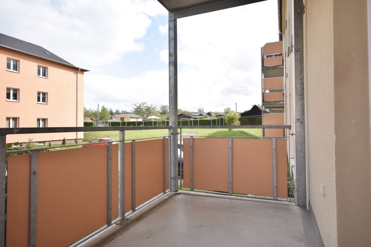 Kompakt • 3-Zimmer • Bad mit Fenster & Wanne • am Heimgarten • Balkon • Top-Preis • Fussbodenheizung - Foto 2