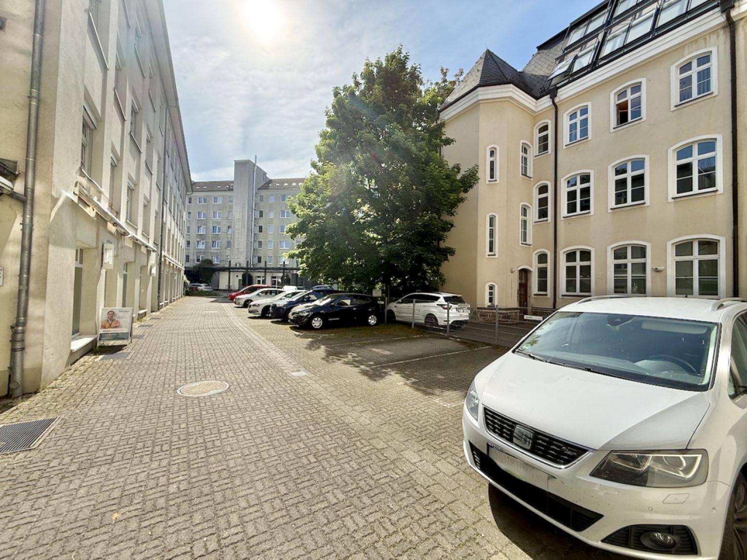 Büro • Ladenfläche • mitten in der City • gute Werbemöglichkeiten • gleich Termin vereinbaren!