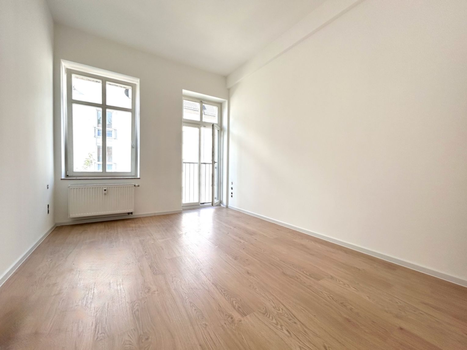 Zentrum • 2 Zimmer • zur Miete • Chemnitz • Stellplatz • großer Garten • ruhige Lage