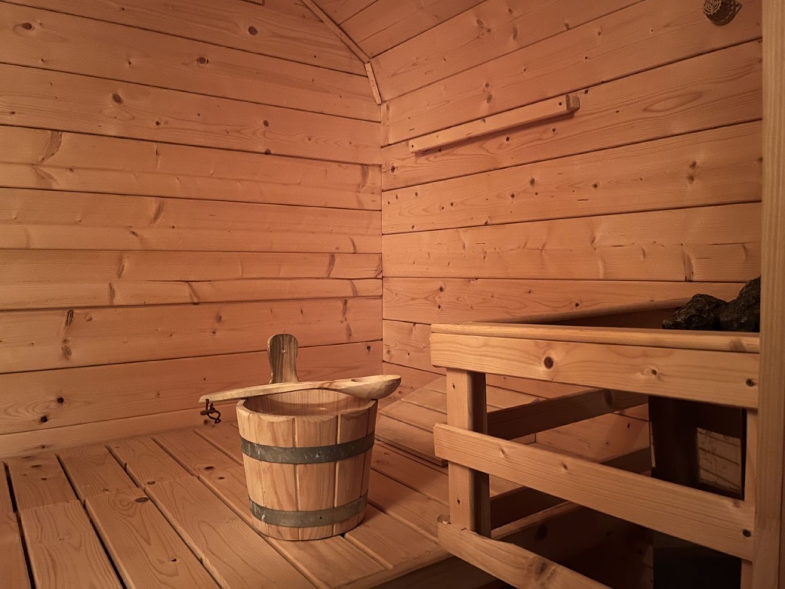 Einfamilienhaus • Rabenstein • Denkmal • Kamin • EBK • überdachter Pool • Wintergarten • Carport