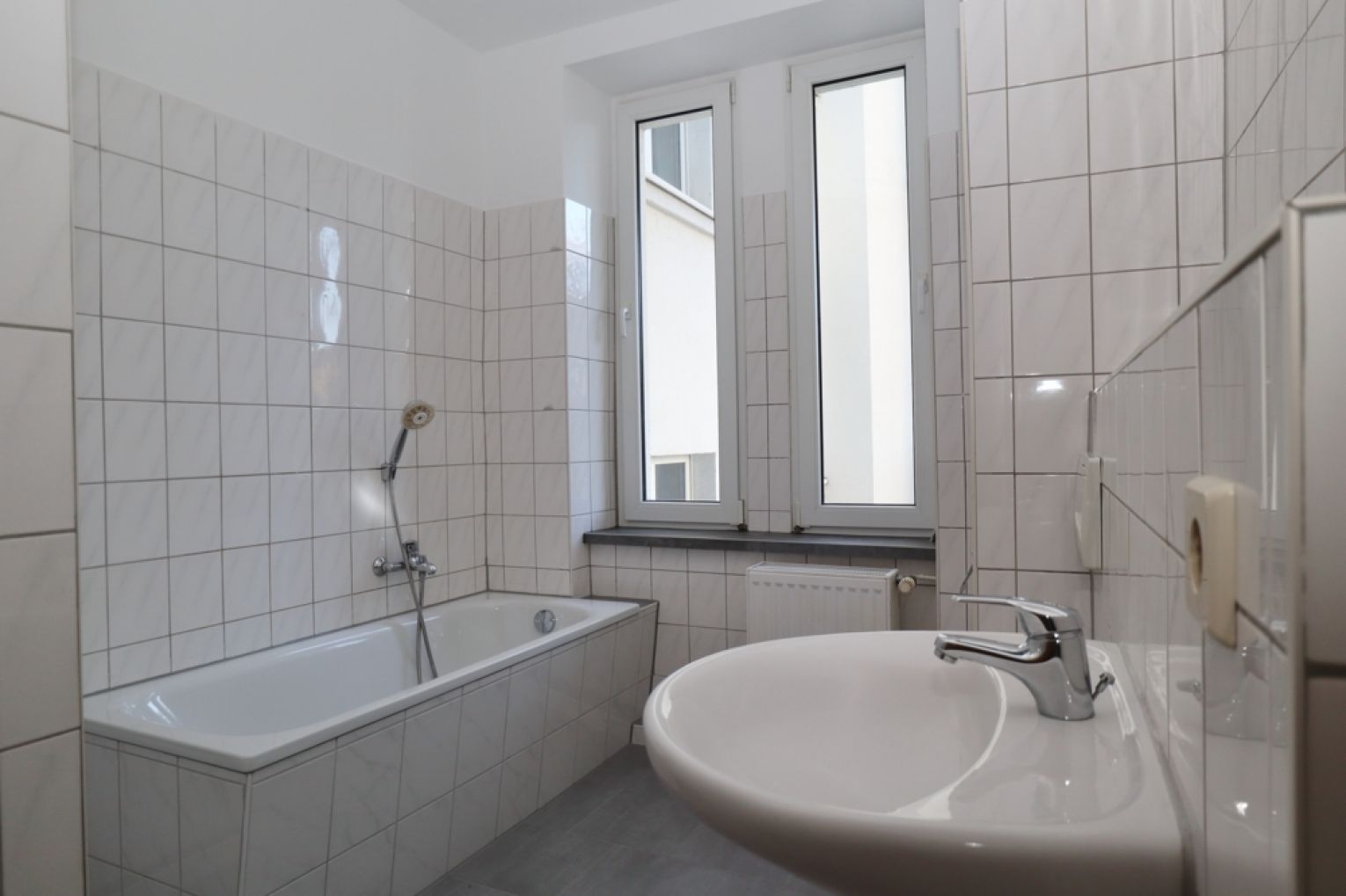 3-Raum Wohnung • XXL-Wohnzimmer • Chemnitz • Tageslichtbad • Besichtigung vereinbaren • Sonnenberg