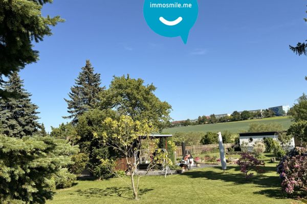 Grundstück teilbar • Baureifes Land • Garage • Wochenendbungalow • in Neukirchen • besichtigen?