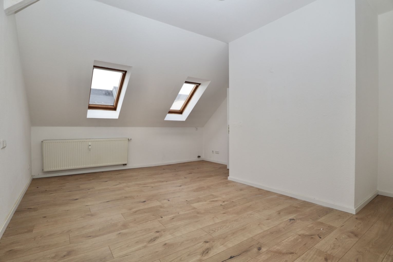 3-Raum Wohnung • Chemnitz • Sonnenberg • Maisonette • Dachgeschoss • Tageslichtbad • jetzt anrufen