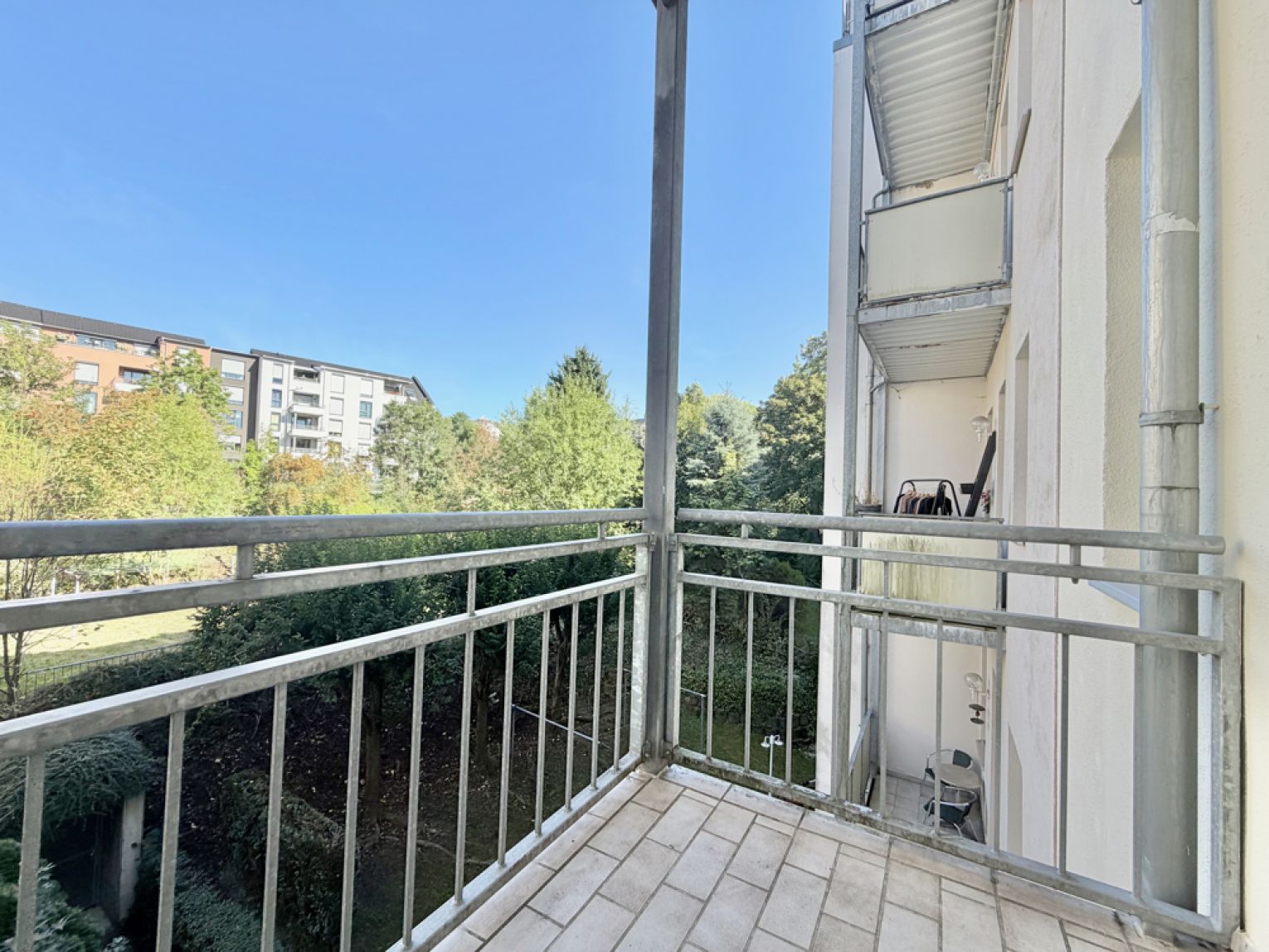 2-Raum Wohnung • Balkon • Schloßchemnitz • zur Miete • Tiefgarage • Wanne&Dusche • jetzt anrufen
