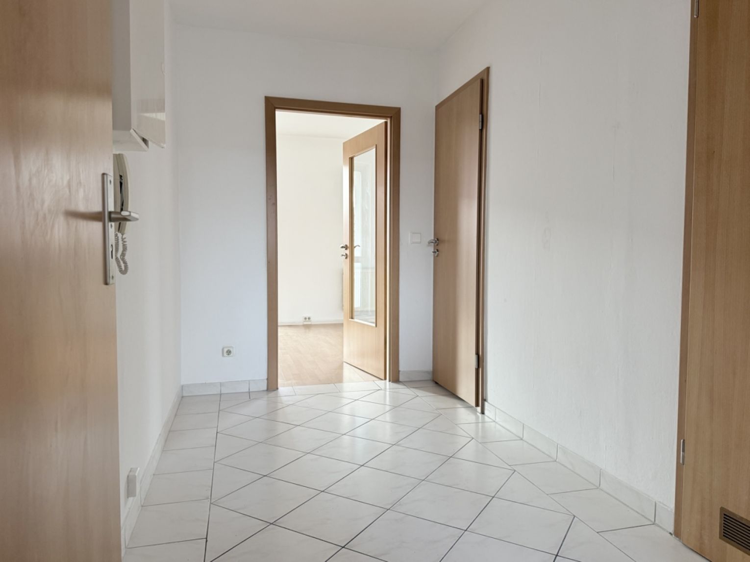 3-Zimmer Wohnung • in Kappel • Balkon • Einbauküche • Bad mit Wanne • jetzt Termin vereinbaren