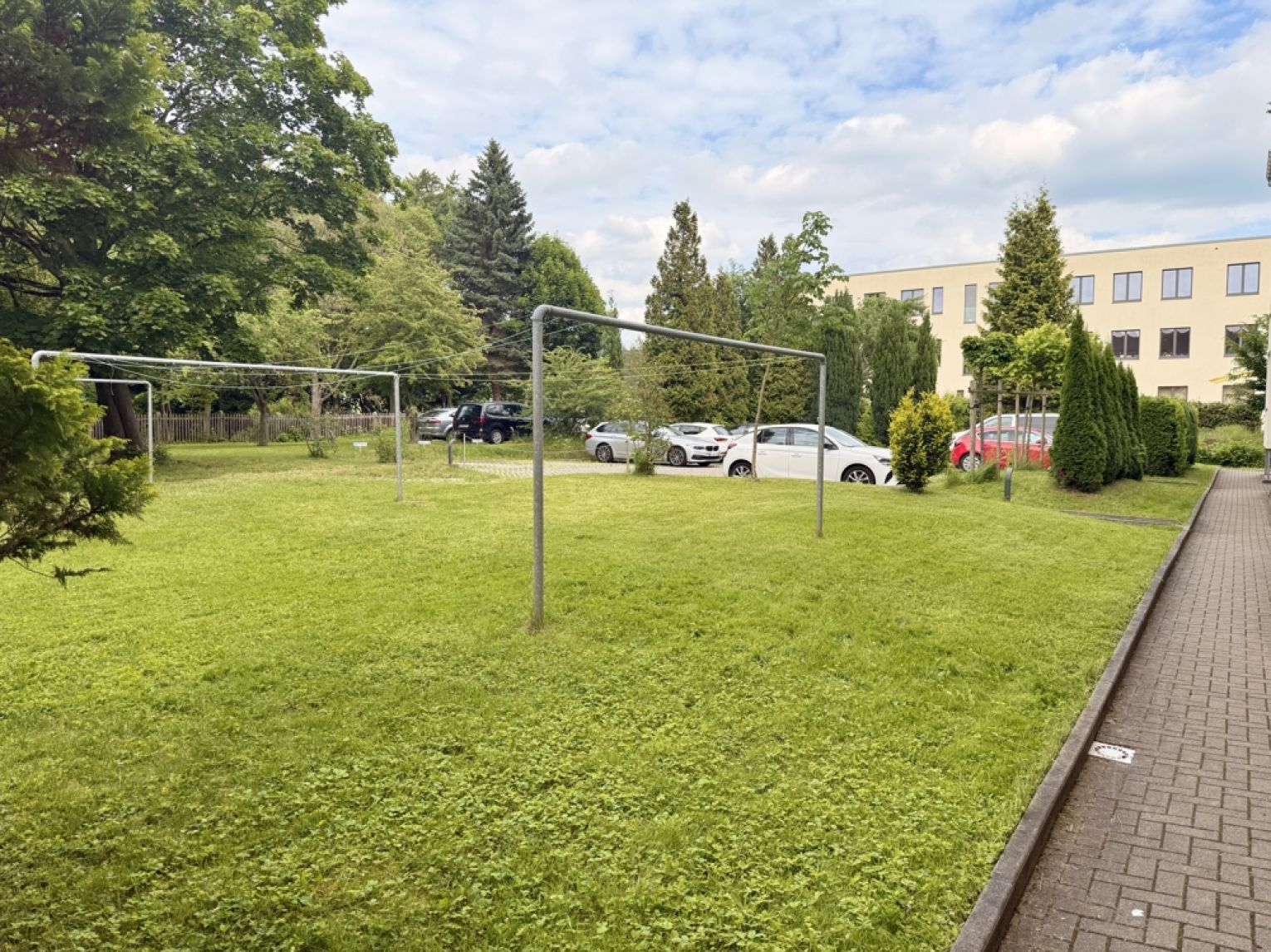 TOP • Laminat • 1-Raum Apartment • Laminat • Bad mit Fenster & Wanne • gleich anschauen • Chemnitz