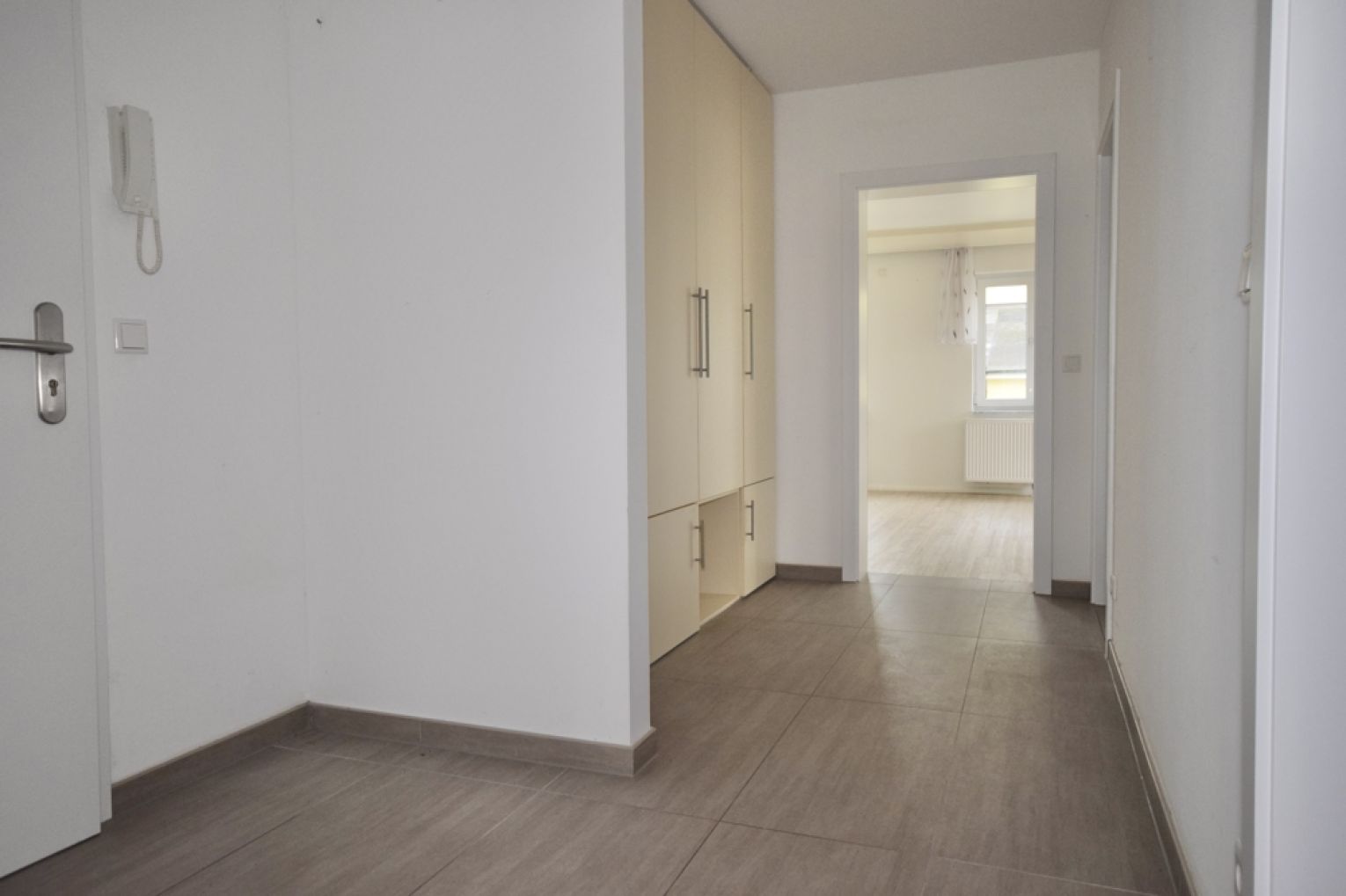 3 Zimmer • Eigentumswohnung • Rabenstein • 2 Balkone • Tiefgarage • Einbauküche • Top-Lage • Bad Neu