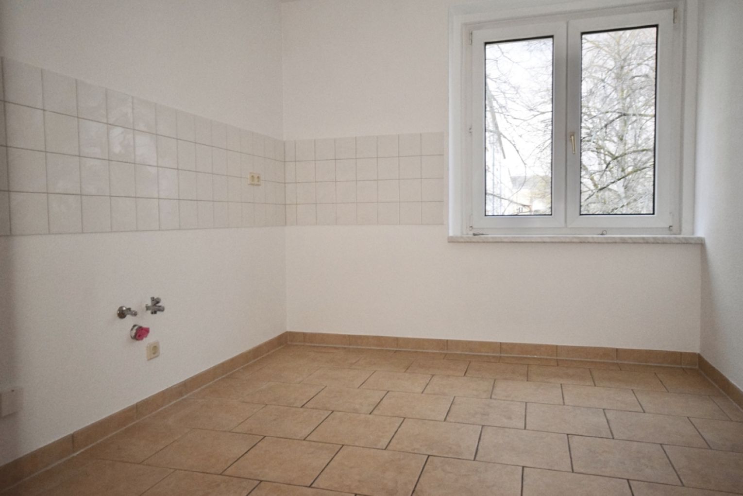 3-Raum • Tageslichtbad mit Wanne • am Heimgarten • Balkon • Top-Preis! • Fussbodenheizung