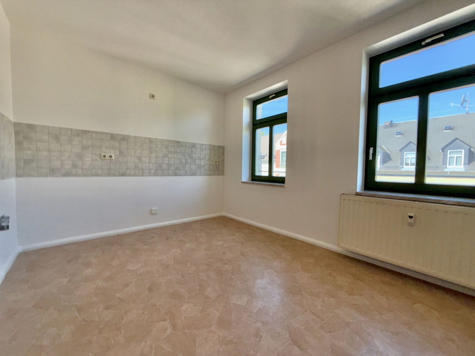 Gablenz • 2-Raum Wohnung • Dachgeschoss • Wanne • in Chemnitz • Studentenviertel • Nahe Uni • mieten
