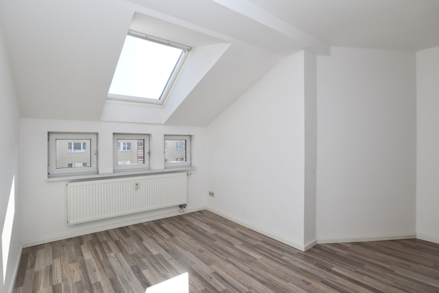 Chemnitz • Einbauküche • zur Miete • Balkon • 3-Raum Wohnung • Yorckgebiet • jetzt anrufen