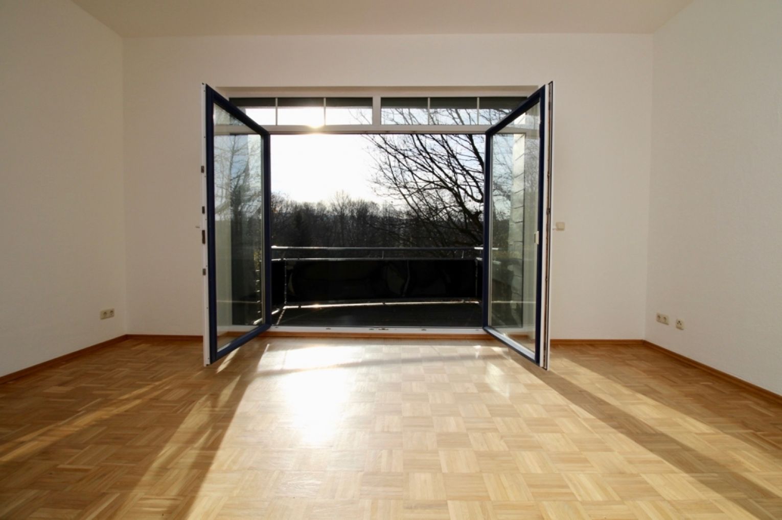 Erstbezug • 2 Zimmer • mit Balkon • Neukirchen • am Wasserschloss • Stellplatz • jetzt anschauen