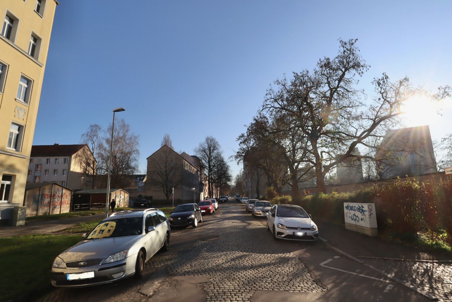 2 Zimmer • mit Loggia • Aufzug • Tiefgarage • am Uni-Campus • zur Miete • ab sofort frei!