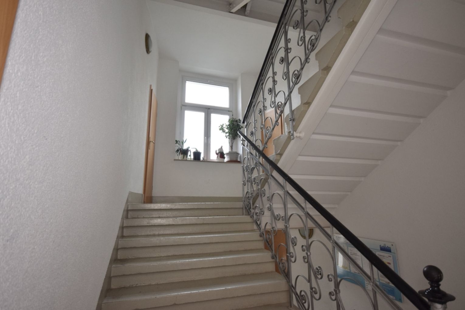 Schloßchemnitz • 2 Zimmer • Balkon • schickes neues Laminat • ruhige Lage • gleich mal anschauen!?