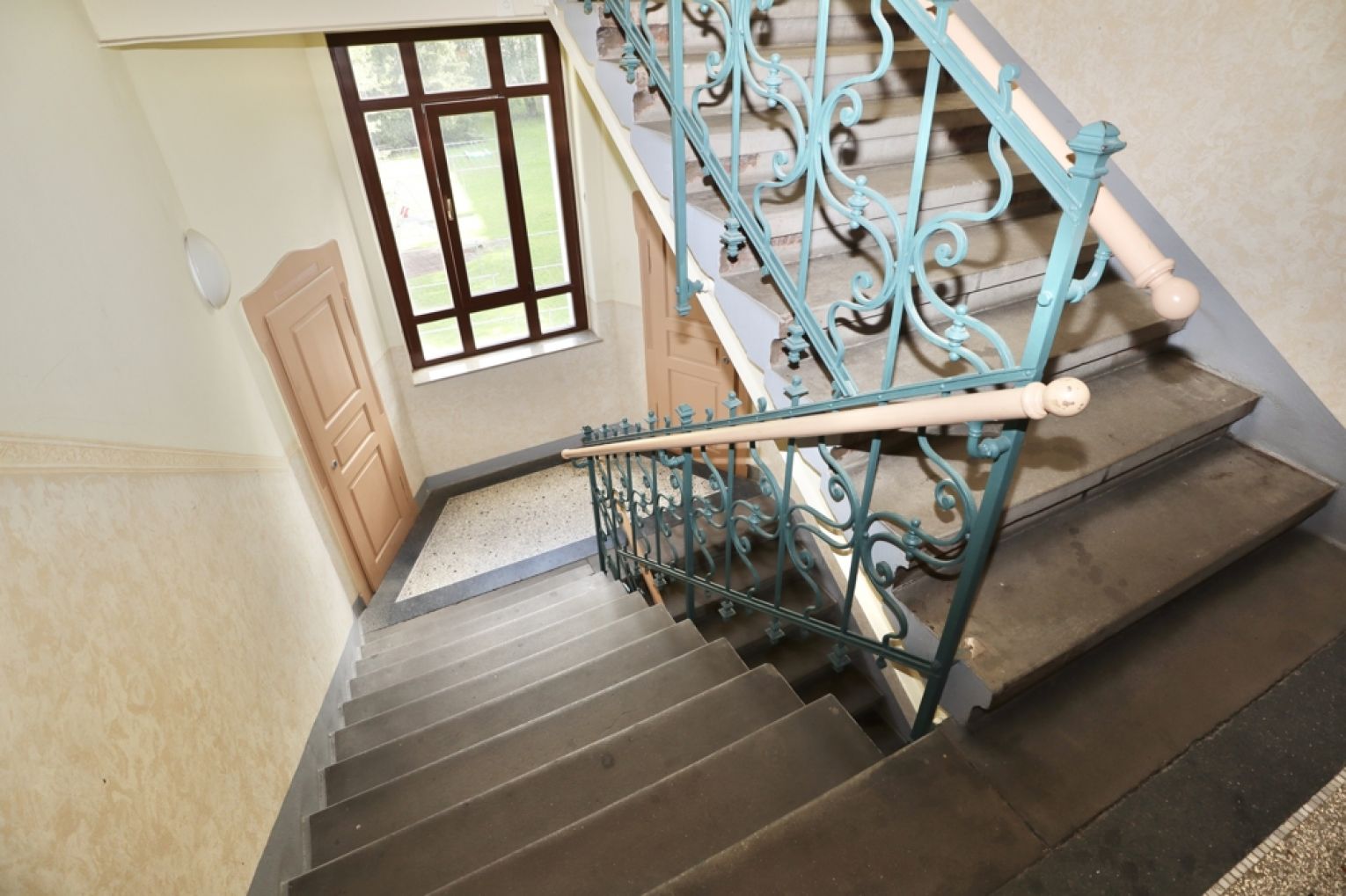 2 Zimmer • mit Einbauküche • Balkon • Eigentumswohnung • auf dem Kaßberg • in Chemnitz