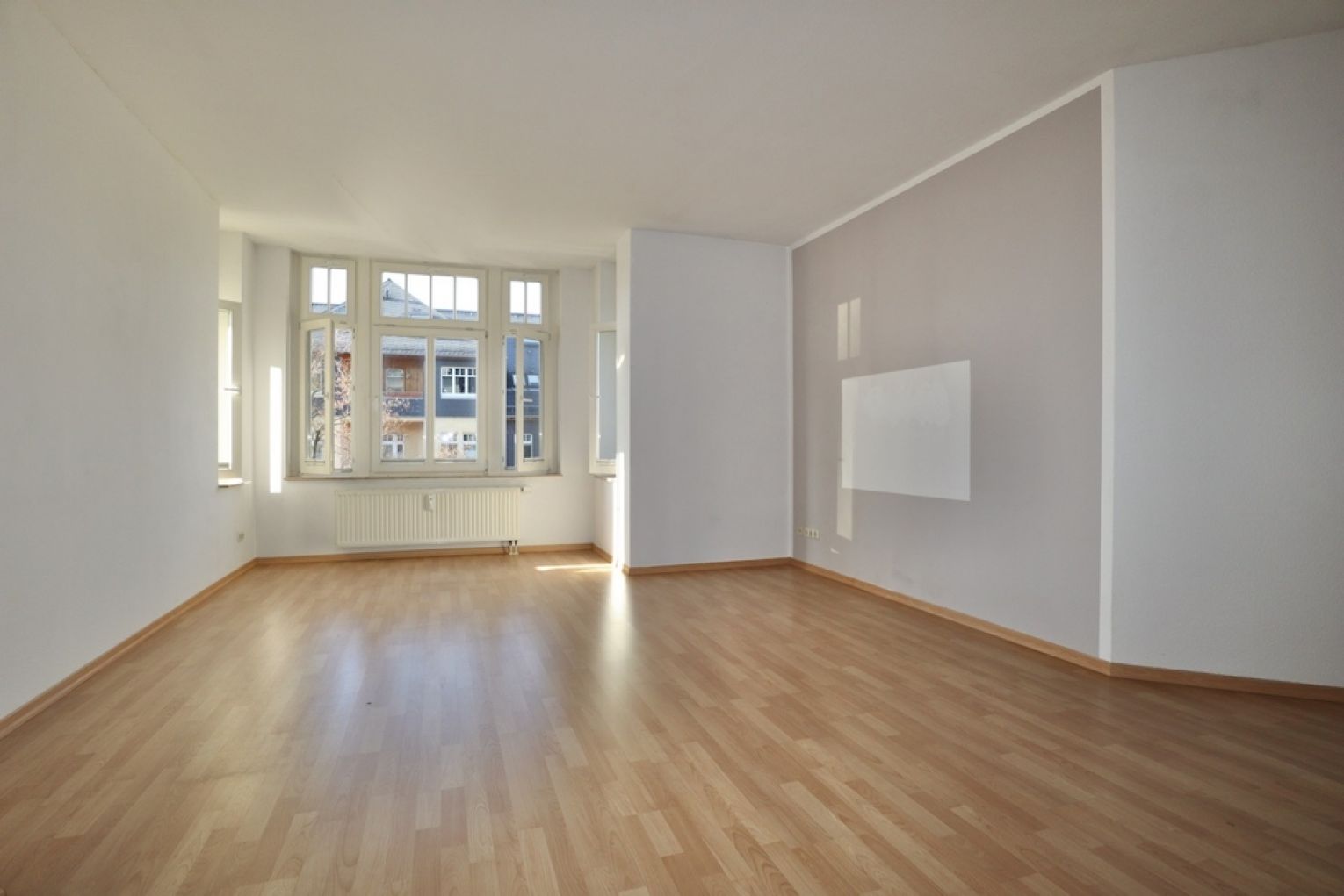 Eigentumswohnung • auf dem Kaßberg • in Chemnitz • vermietet • 2 Zimmer • mit Tiefgarage • zum Kauf!