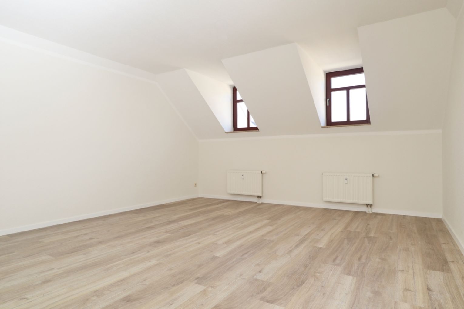 2-Raum Wohnung in Chemnitz • Einbauküche • Balkon • Gablenz • jetzt mieten