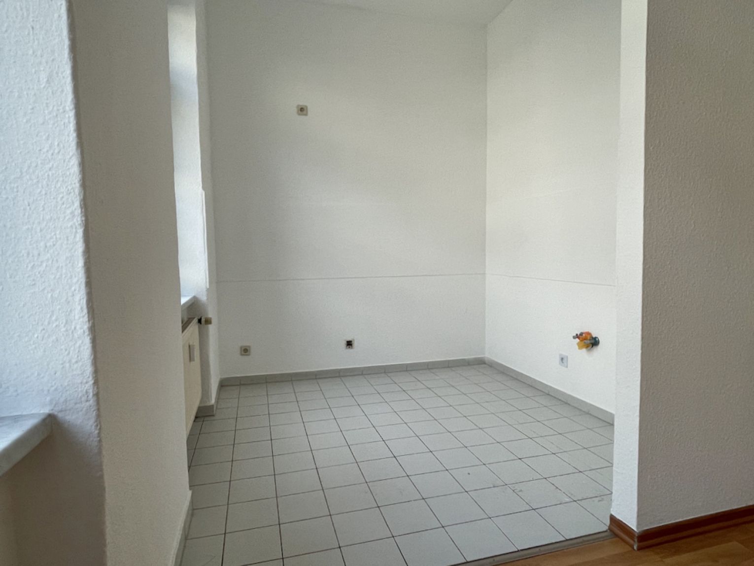 3 Zimmer mit Balkon • Jugendstil • modernes Bad mit Wanne • offene Küche • Sonnenberg • Lift • Miete