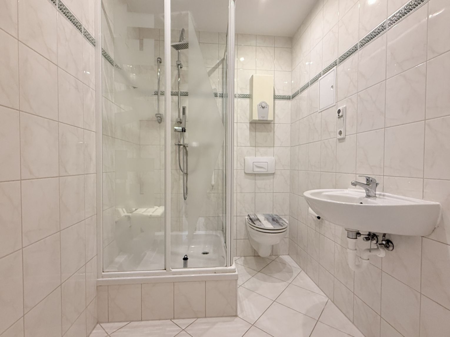 TOP • 2-Zimmer Wohnung • in Kappel • Balkon • Laminat • Bad mit Dusche • gleich anschauen & mieten!?