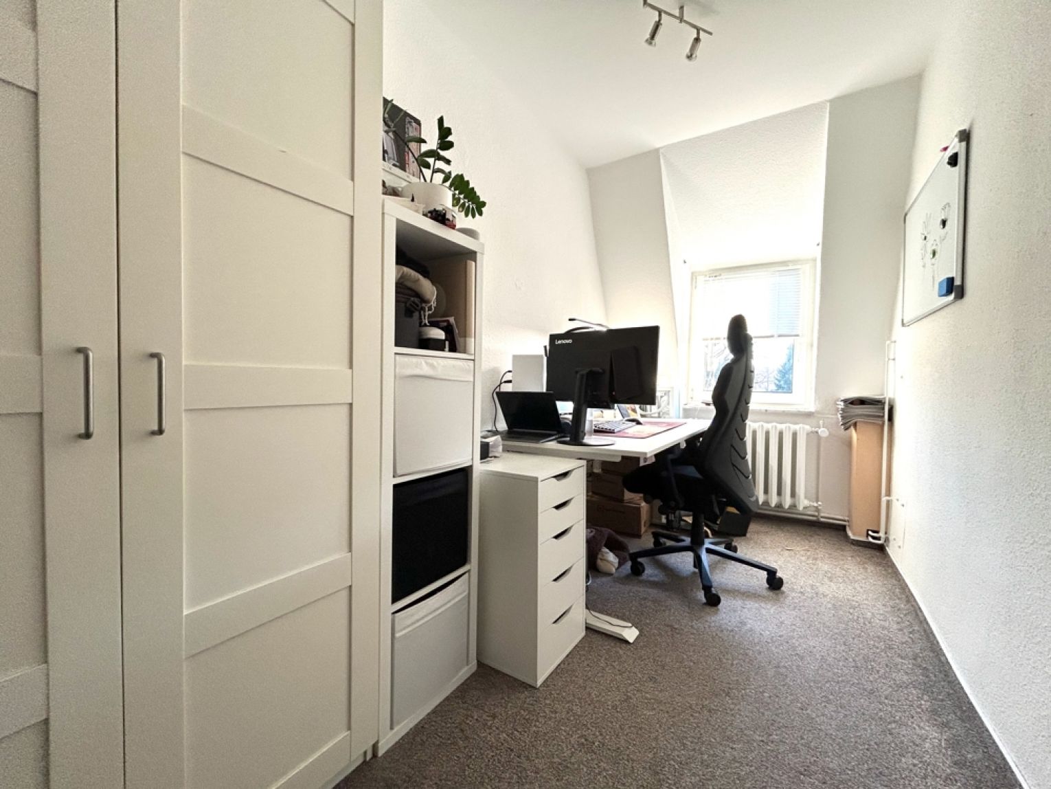 Jetzt mieten • 3 Zimmer • Einbauküche • Bad mit Dusche • Parkett • Garage • in Reichenbrand