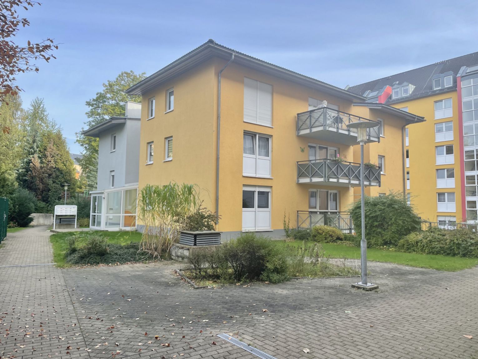 1-Raum-Apartment • Schlosschemnitz • Pantry-Küche • Balkon • modernes Laminat • TOP!