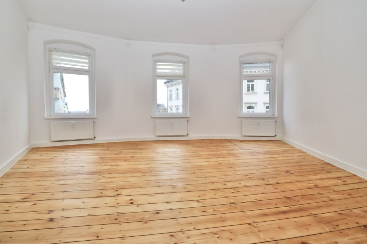 4-Raum Wohnung • Sonnenberg  • Balkon • in Chemnitz • jetzt anrufen • Altbau • Tageslichtbad