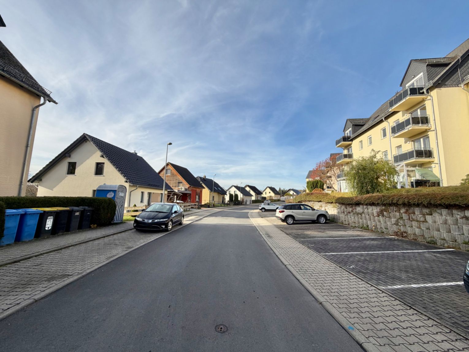 2 Zimmer • offene Küche • Eigentumswohnung • Südbalkon • Hartenstein • Kapitalanlage • jetzt kaufen!