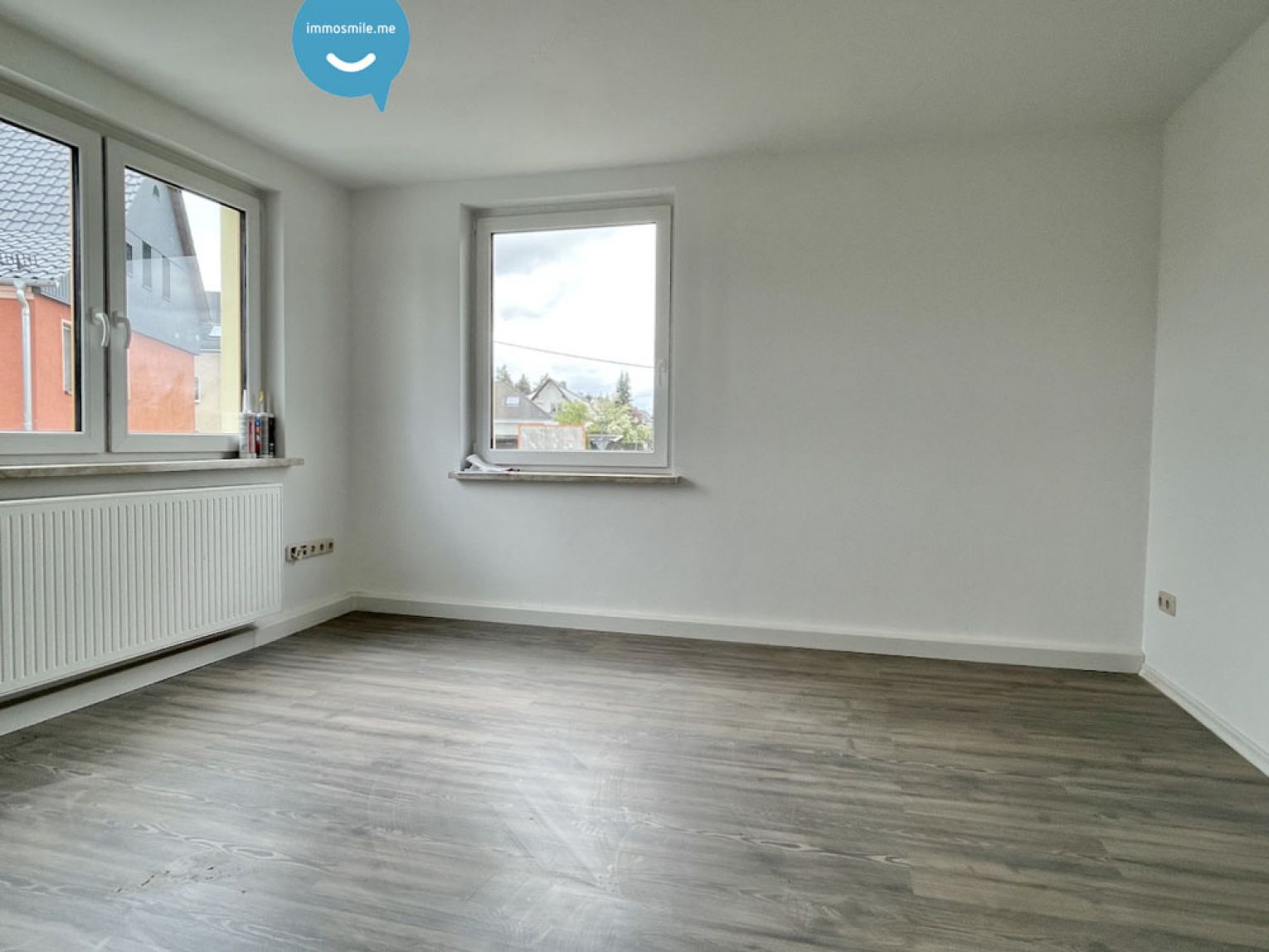 2-Zimmer • Laminat • Tageslichtbad mit Dusche • große Wohnküche • Stellplatz • jetzt anschauen