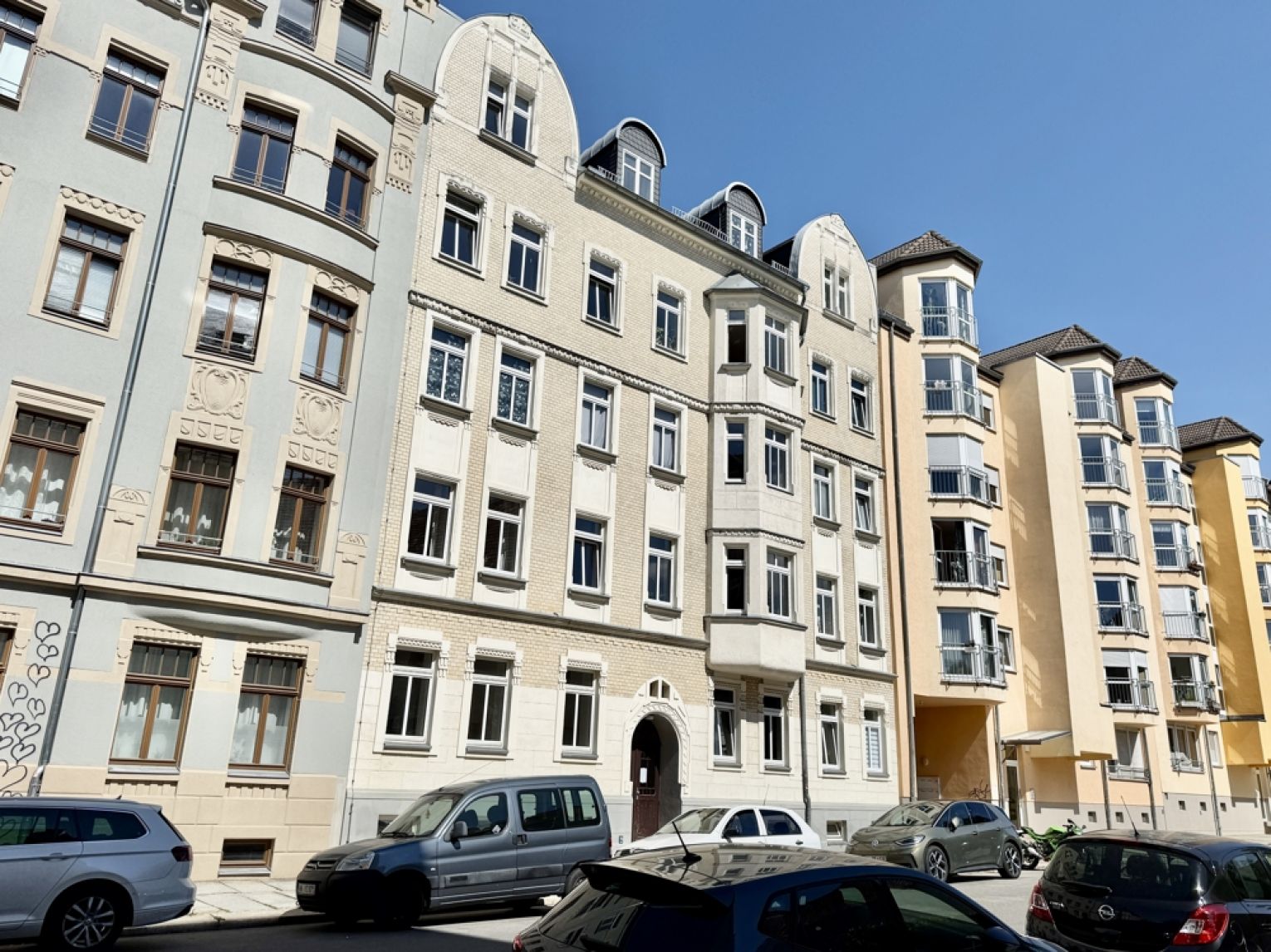 2-Raum Wohnung • in Chemnitz - Bernsdorf • Bad mit Fenster & Wanne • neu renoviert • in Uni-Nähe