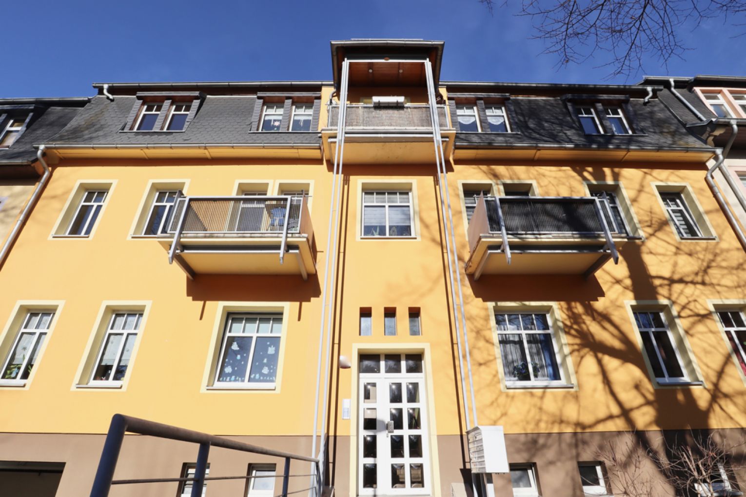 3-Zimmer Wohnung • in Ebersdorf • saniert • Dusche und Wanne • ruhige Lage •