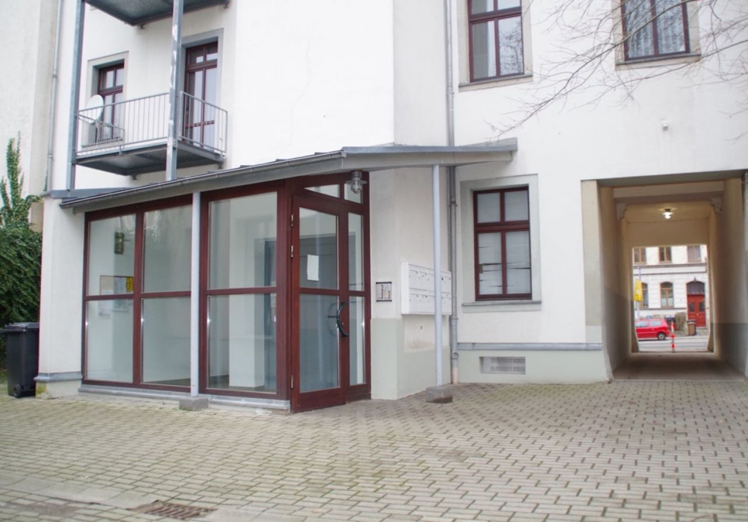 Laminat • 3-Raum • Aufzug • Bad mit Wanne • Schloß-Chemnitz • zentrumsnah • jetzt anschauen!