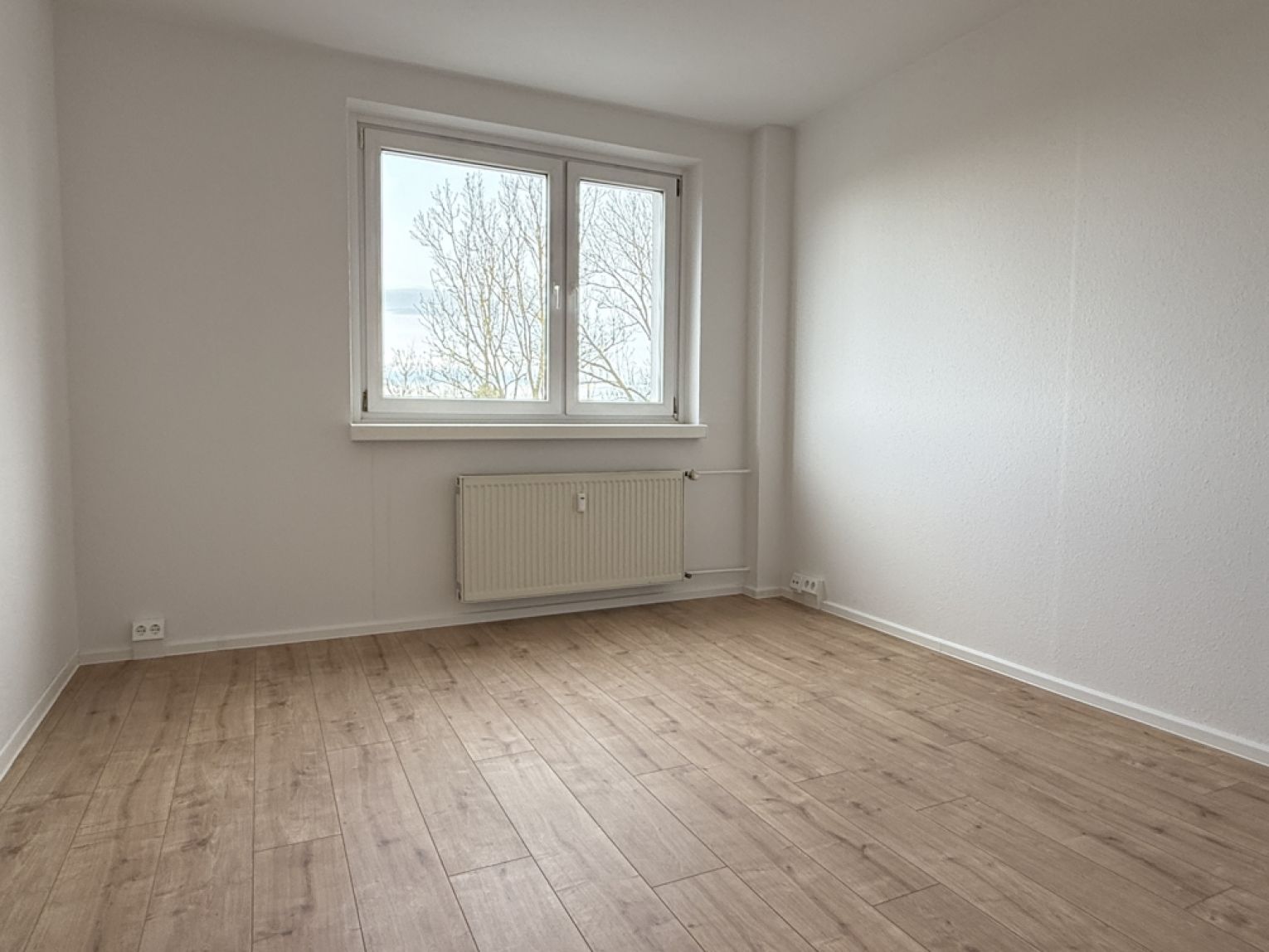 TOP • 3-Zimmer Wohnung • Wohnküche • Balkon • Laminat • in Kappel • gleich anschauen !?