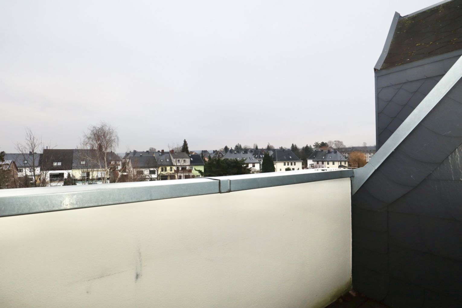3-Raum Wohnung • Gablenz • Dachterrasse • Stellplatz • Tageslichtbad • Dachgeschoss • jetzt anrufen