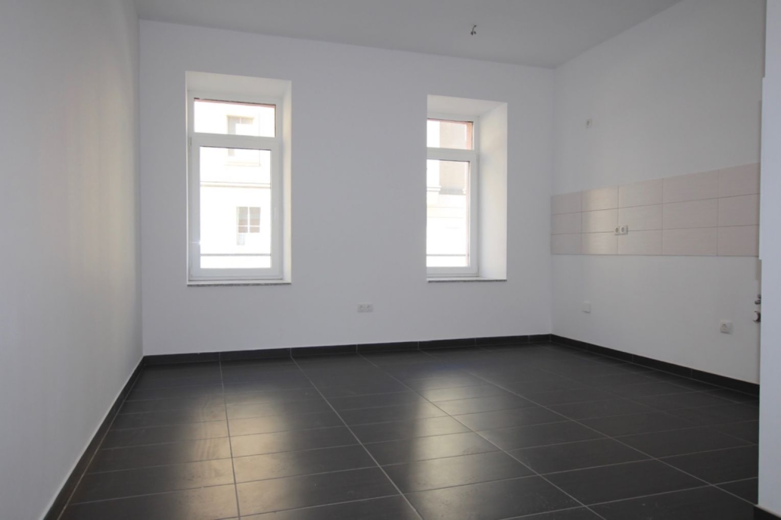 4-Raum • Lutherviertel • 2 Bäder • 2 große Balkone • Stellplätze • energetisch saniert • ruhige Lage - Photo 5