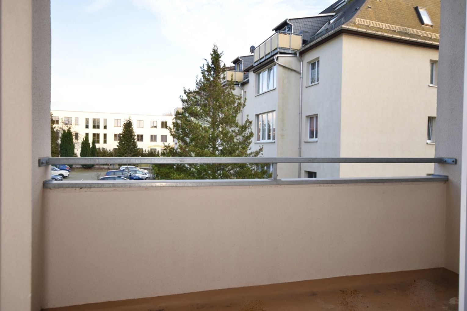 TOP • Laminat • 5-Zimmer • Laminat  • 2 Bäder mit Wanne & Fenster • gleich anschauen • Chemnitz