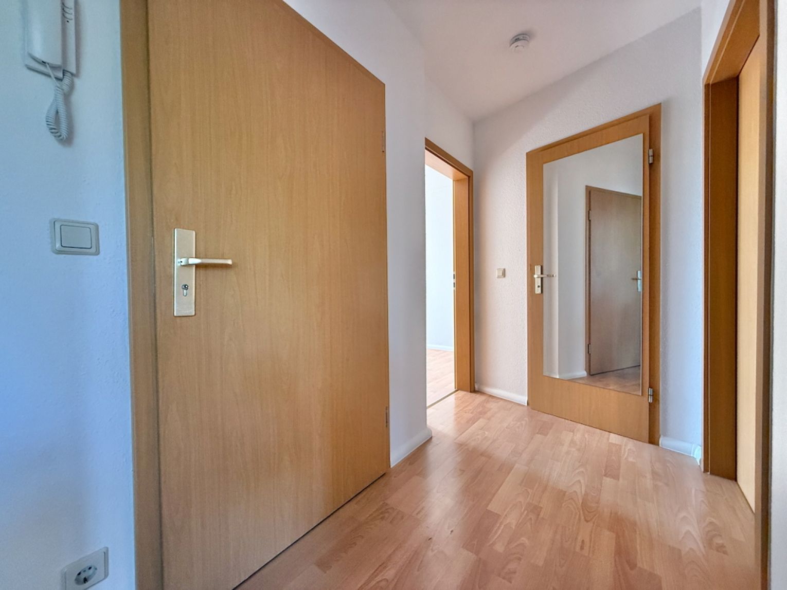 Gablenz • 2-Raum Wohnung • Dachgeschoss • Wanne • in Chemnitz • Studentenviertel • Nahe Uni • mieten