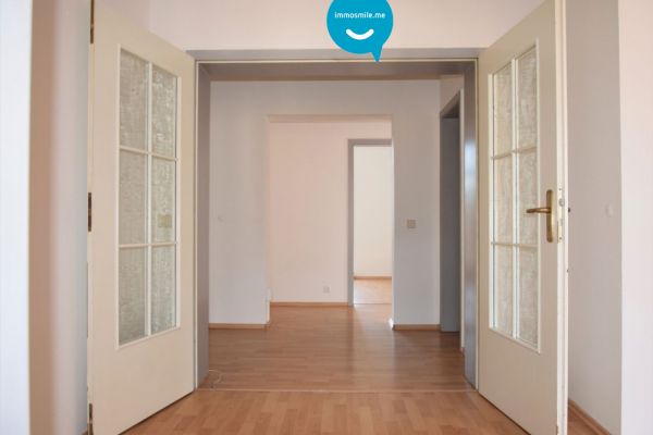 individueller Grundriss • 3 Zimmer • Südbalkon • EBK • Stellplätze • schnell Termin vereinbaren!