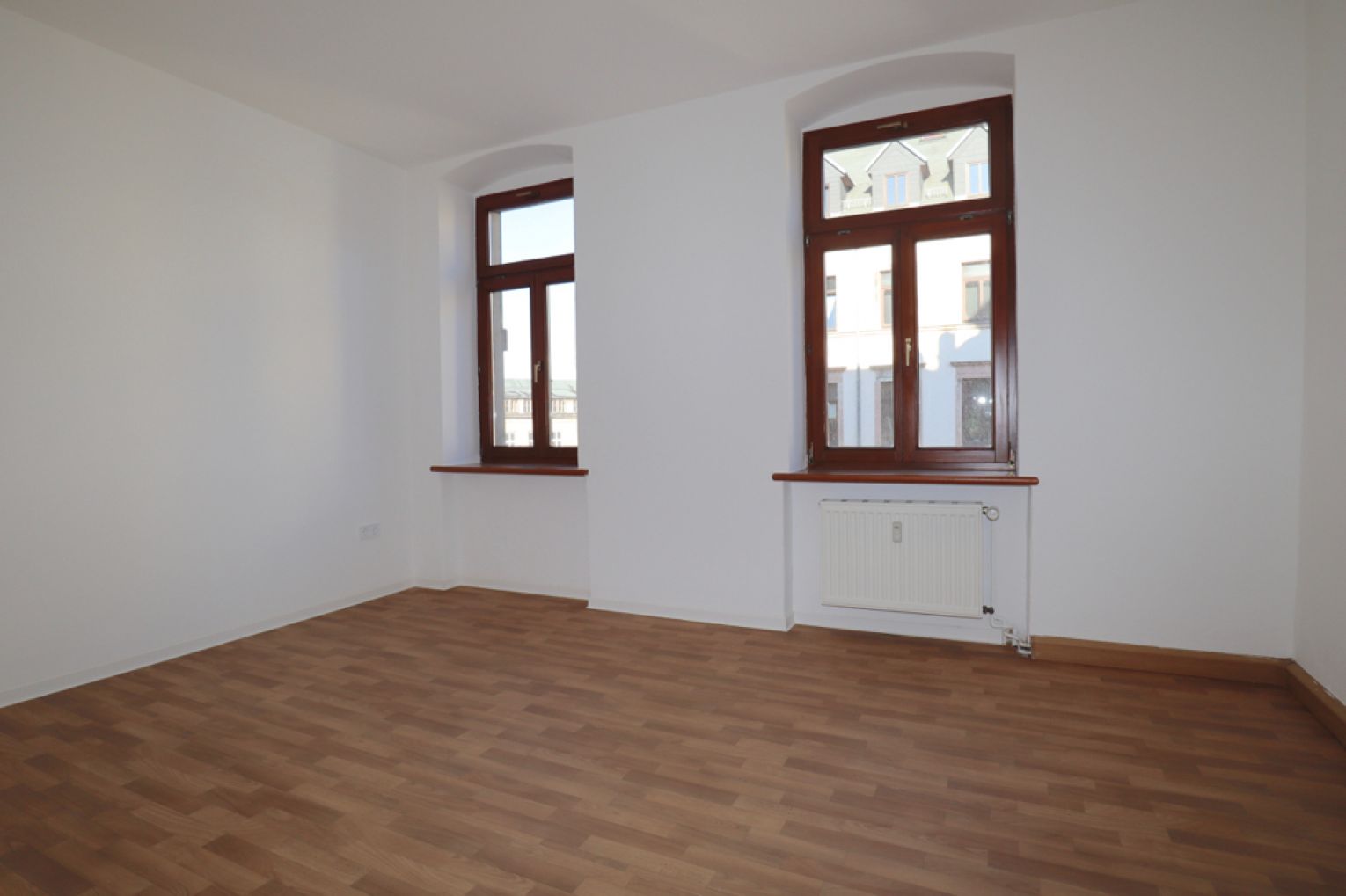 Einbauküche • individuell Wohnen • 2 Zimmer • auf dem Sonnenberg • zur Miete • jetzt anrufen