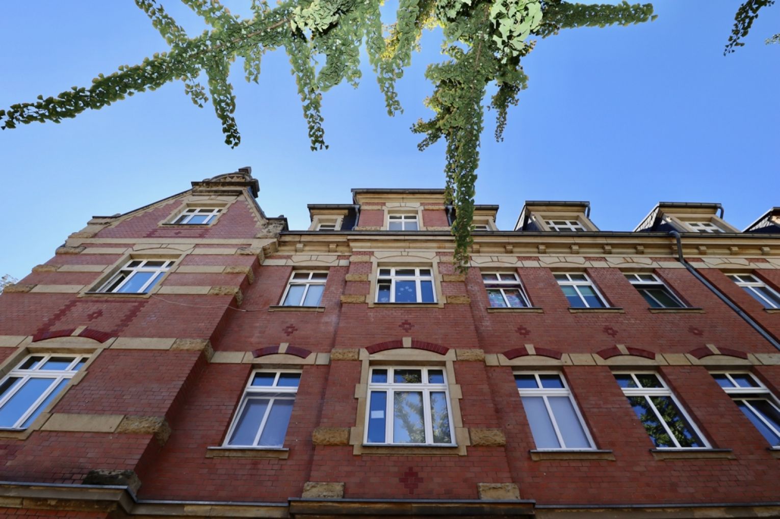 Hilbersdorf • 3-Raum Wohnung • Tageslichtbad • Laminat • Einbauküche • Chemnitz • jetzt anrufen!
