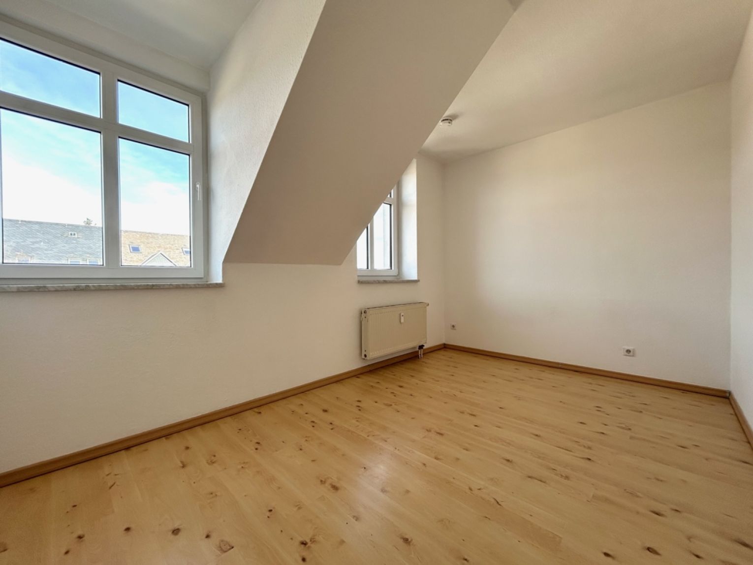Balkon • Kaßberg • helle 2- Zimmer Wohnung • zur Miete • Einbauküche • Chemnitz