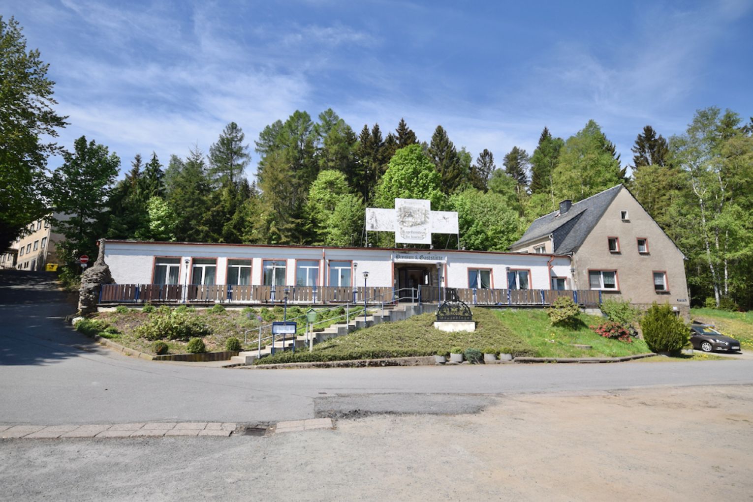 Geyer • Pension • Gastronomie • Stellplätze • 5700 qm Grundstück • mit Einliegerwohnung • TOP Lage