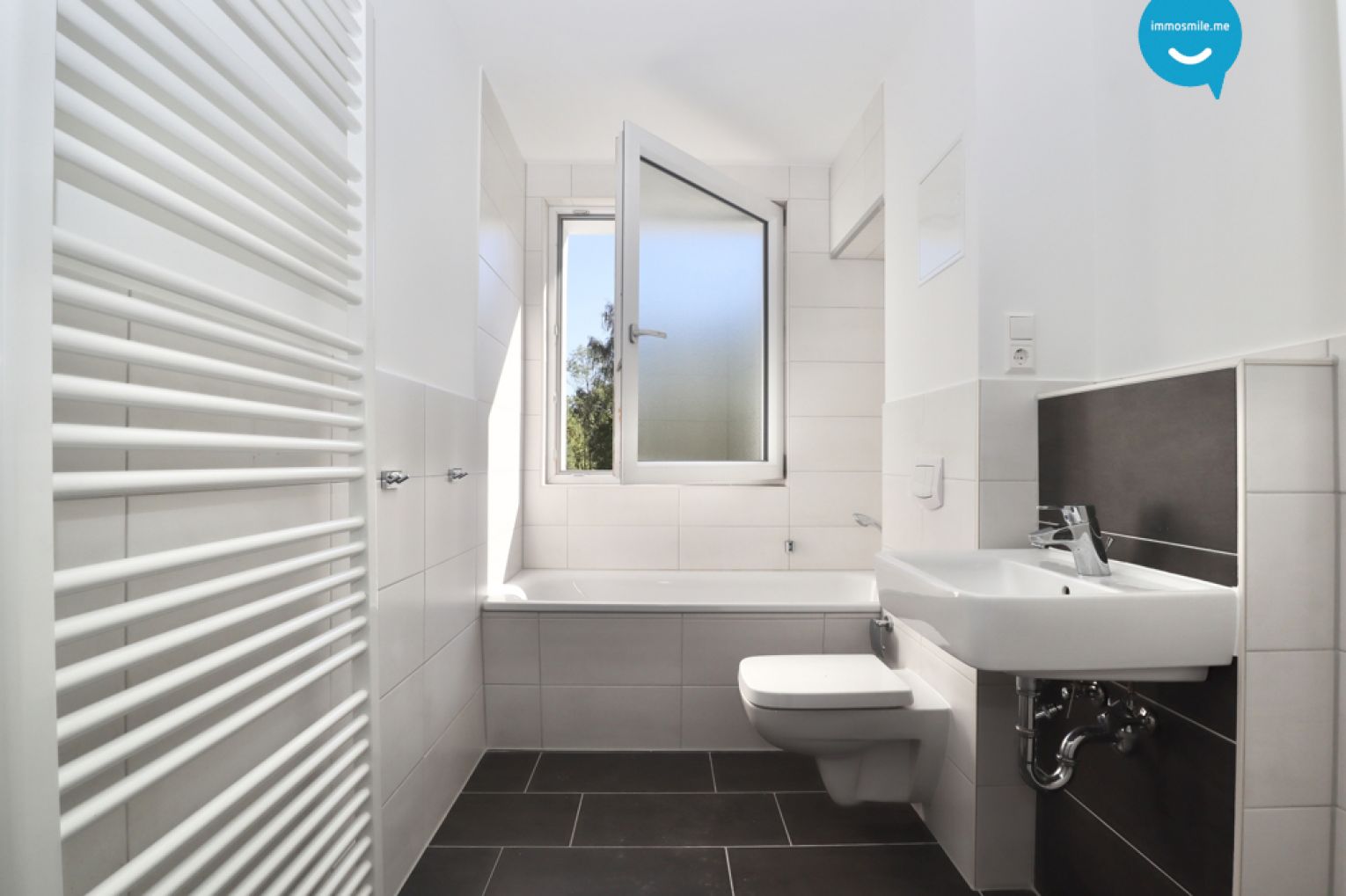 Balkon • Tageslichtbad • Wanne • Stellplatz • 3-Zimmer Wohnung in Chemnitz • Zentrum • jetzt anrufen